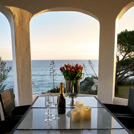 E&m House Aldeamento Do Levante I Hébergement de vacances Armação de Pêra