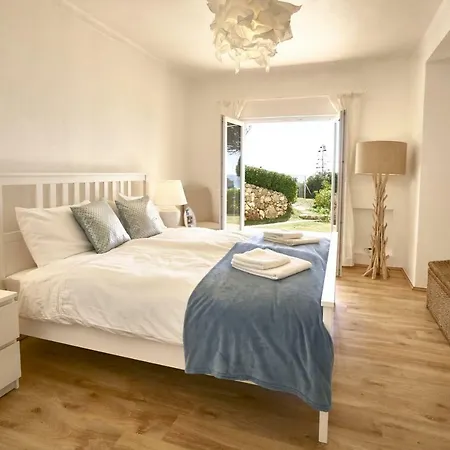 E&m House Aldeamento Do Levante I Hébergement de vacances Armação de Pêra